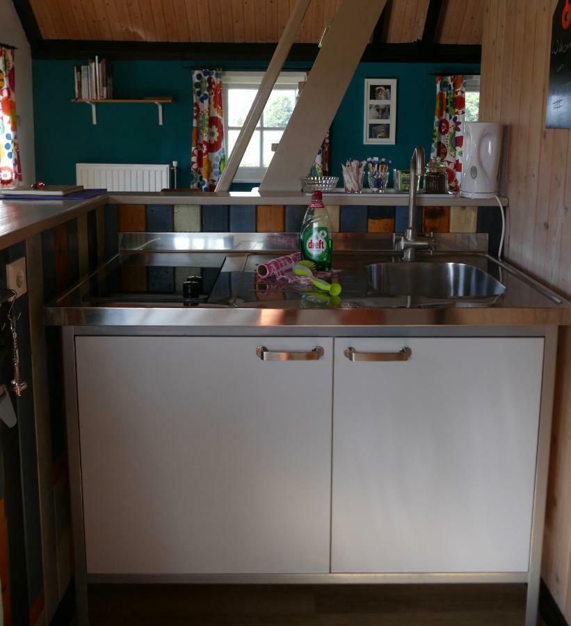 Ulekesnest Villa Helenaveen Екстериор снимка